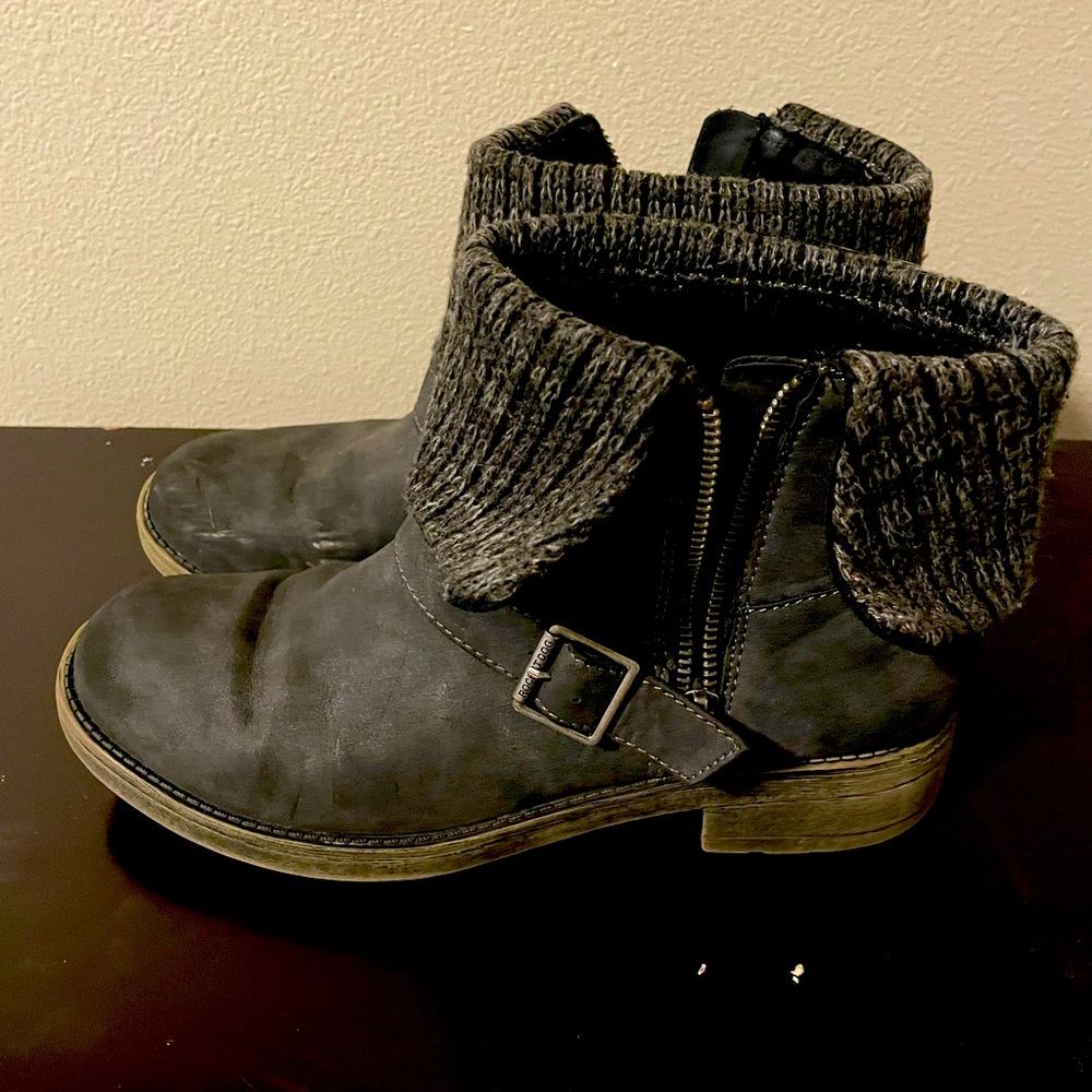 Grey Rocket Dog ankle boots. Size 8